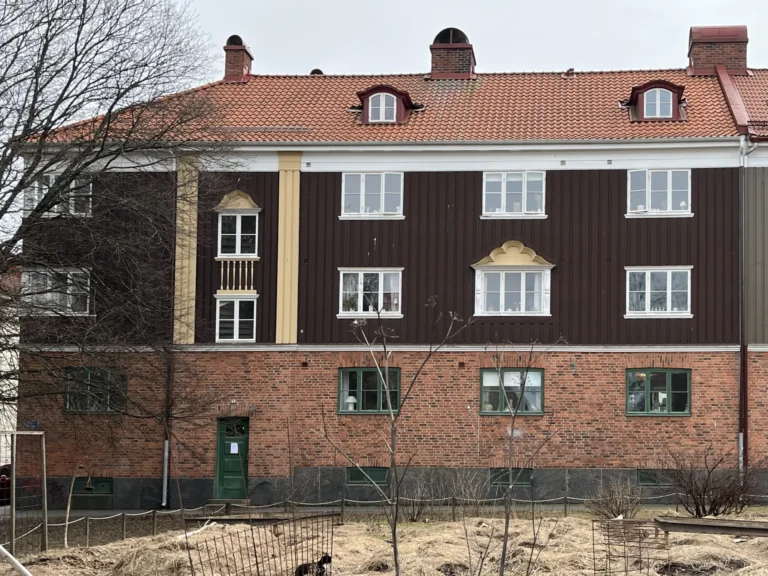 Strandridaregatan 1