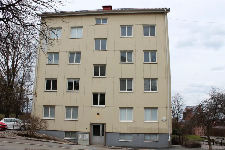 Jordhyttegatan 19, April 2026