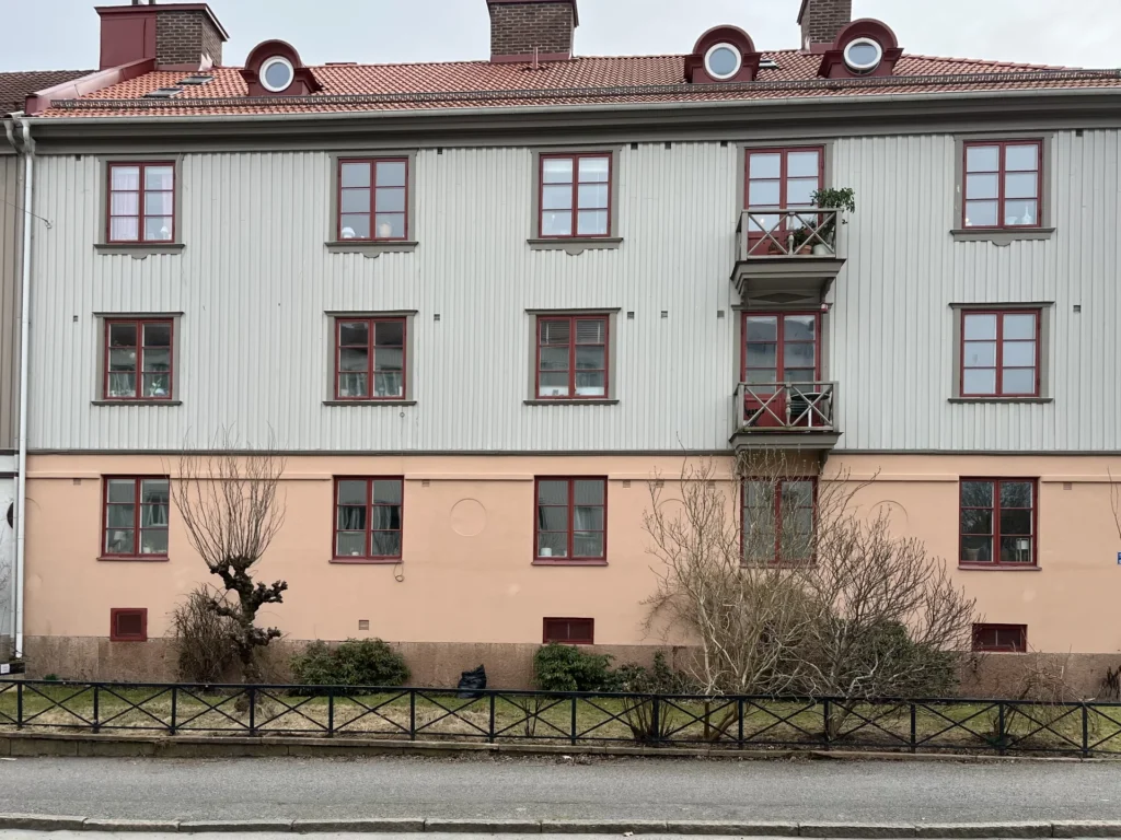 Silverkällegatan 12. Mars 2026.